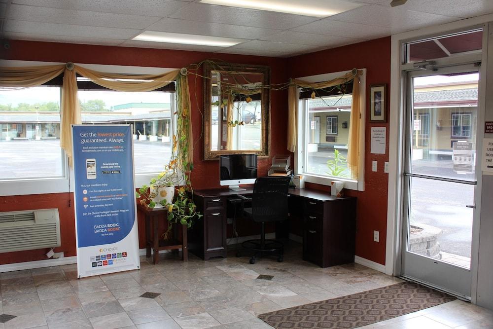 Rodeway Inn Medford South I-5 Εξωτερικό φωτογραφία