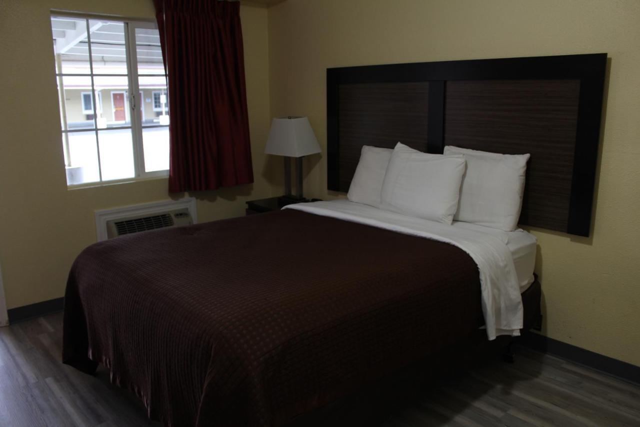 Rodeway Inn Medford South I-5 Εξωτερικό φωτογραφία