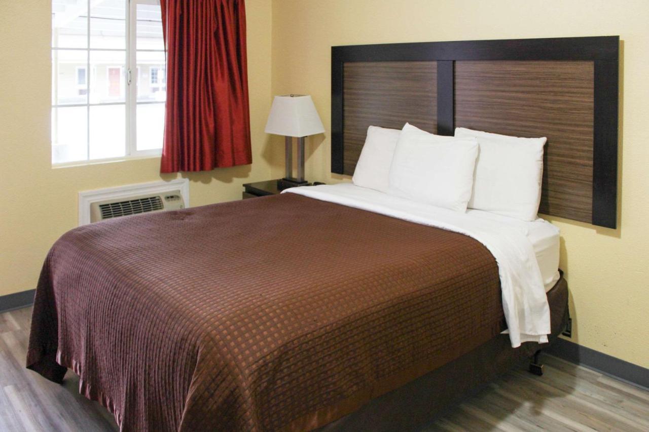 Rodeway Inn Medford South I-5 Εξωτερικό φωτογραφία