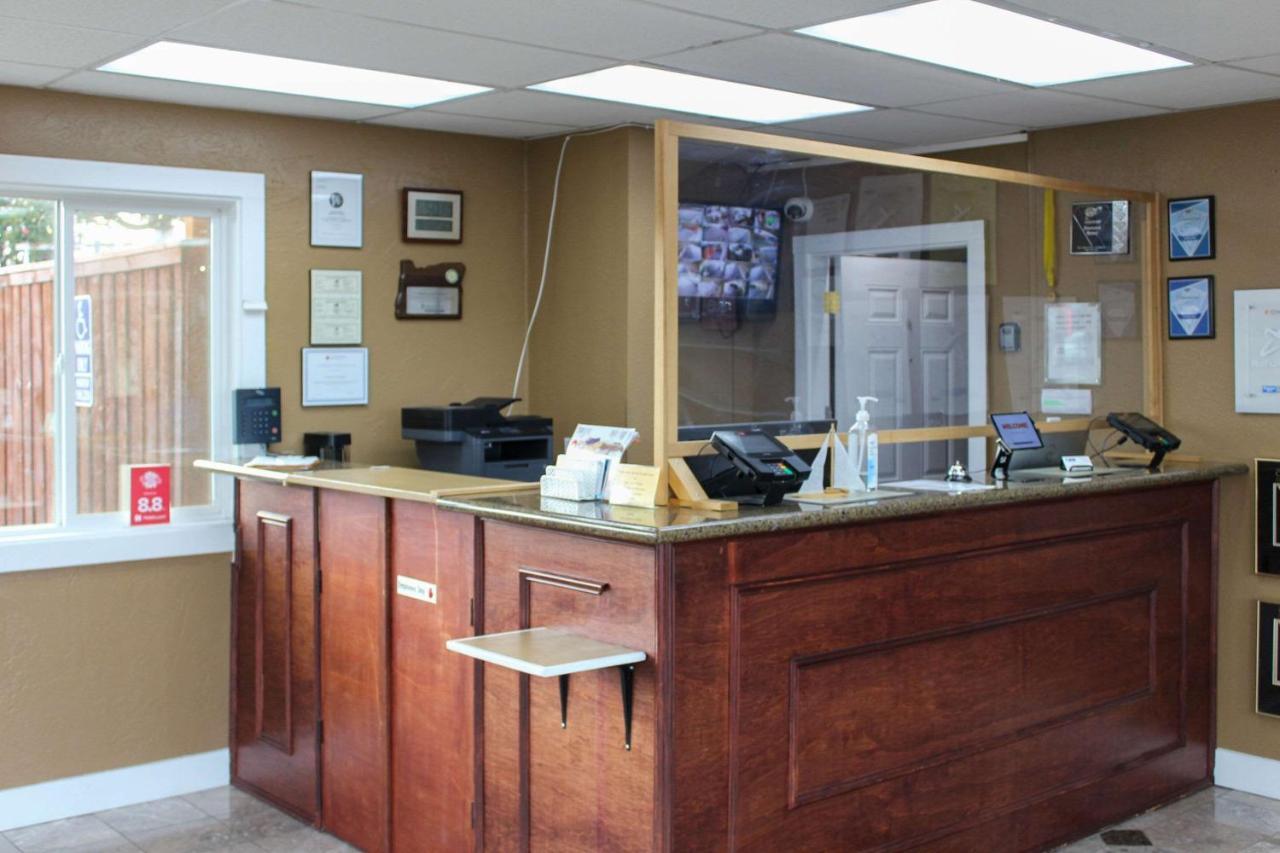 Rodeway Inn Medford South I-5 Εξωτερικό φωτογραφία