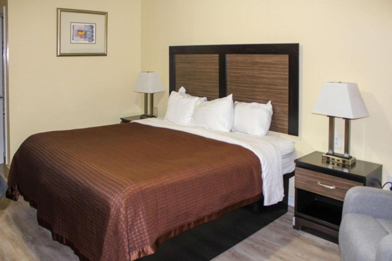 Rodeway Inn Medford South I-5 Εξωτερικό φωτογραφία